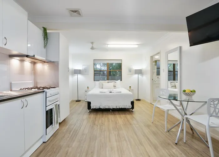 Pet Friendly hotel: Tasman Holiday Parks - Torquay Palms