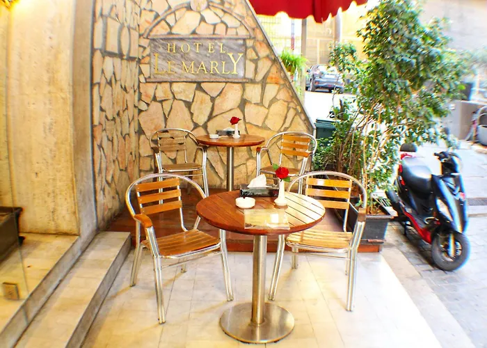 Resort: Le Marly Hotel