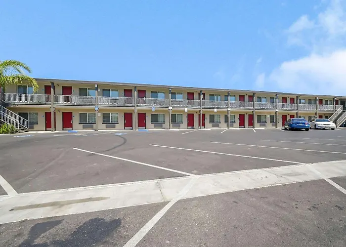 Econo Lodge Woodland Near I-5