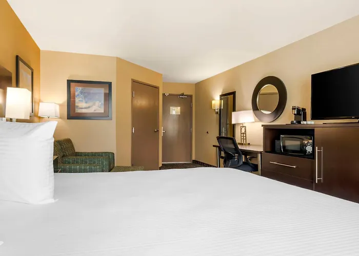 Best Western Plus Oceanside Palms
