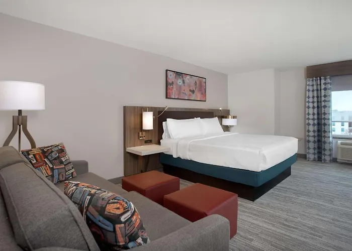 Boutique hotel only: Hilton Garden Inn Omaha West