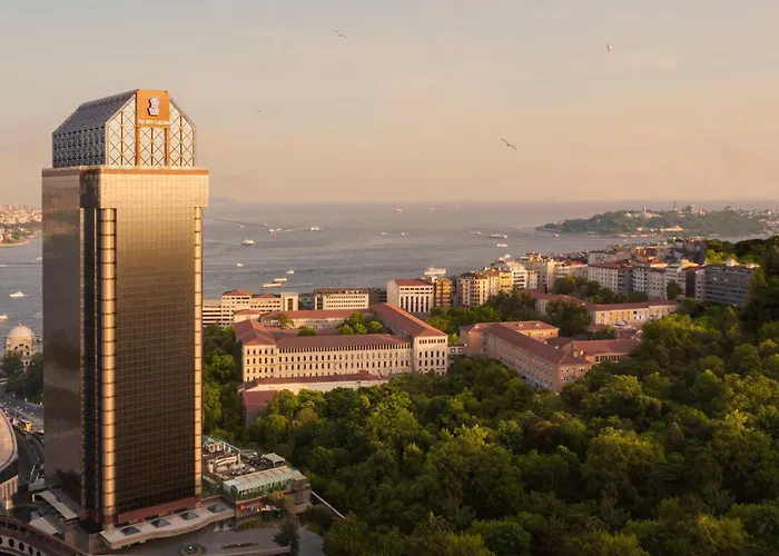The Ritz-Carlton, Istanbul At The Bosphorus