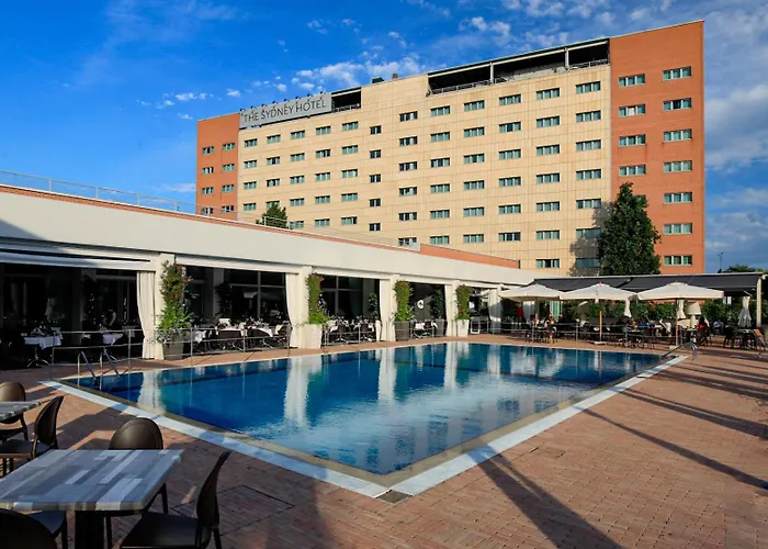 Hotel Ping Pong: The Sydney Hotel