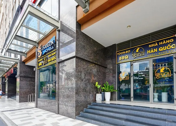 All Vacation Rentals Saigon Royal