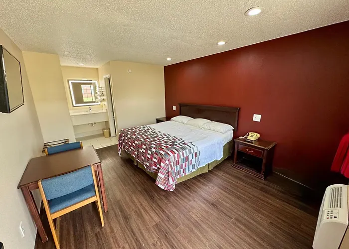 Razorback Inn