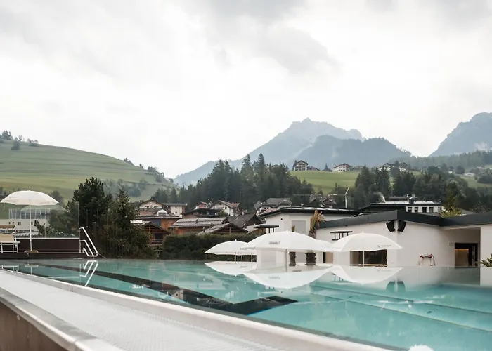 Hotel Am Strand Al Plan, A Mountain Moving