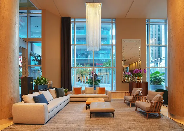 Warwick Le Crystal - Montréal