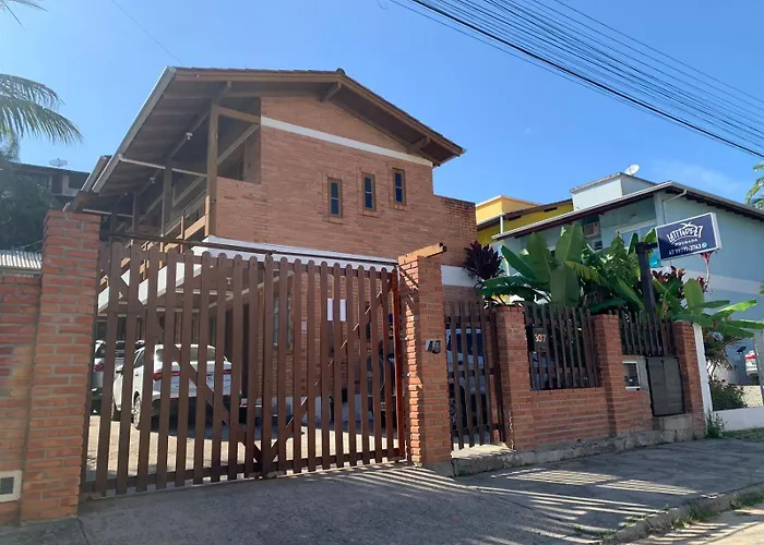  Pousada Latitude 27 Bombinhas