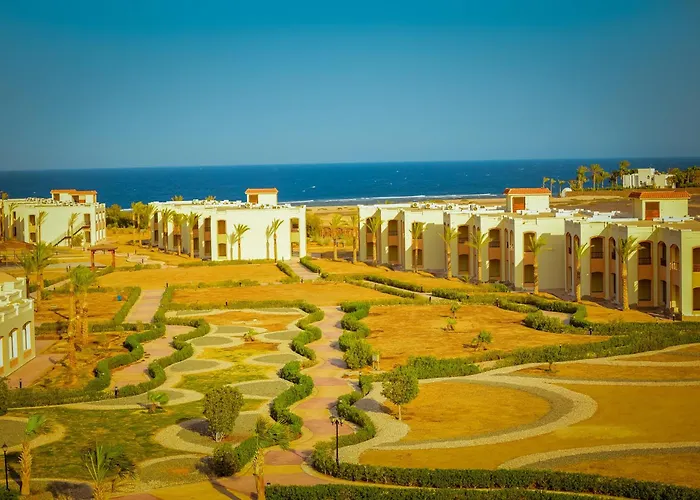 Amarina Queen & Aqua Park