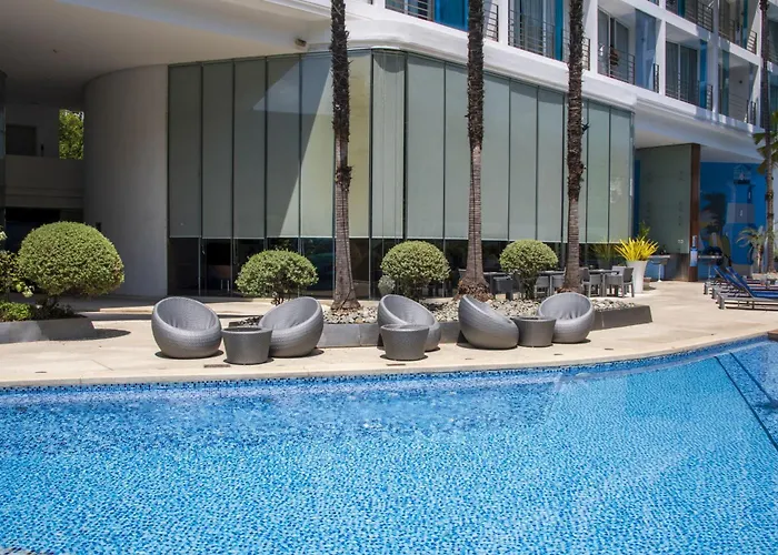 Hotel Baraquda Heeton Pattaya By Compass Hospitality