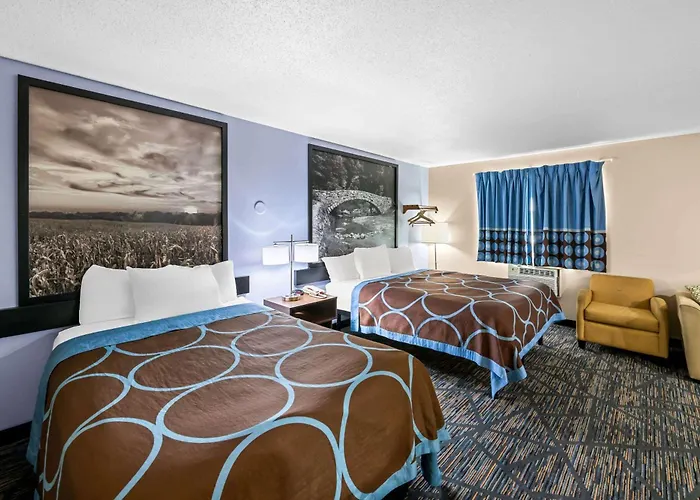 Cheap hotels Super 8 By Wyndham Council Bluffs Ia Omaha Ne Area