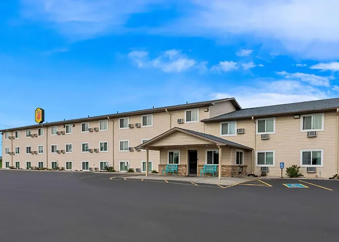 Cheap hotels Super 8 By Wyndham Council Bluffs Ia Omaha Ne Area