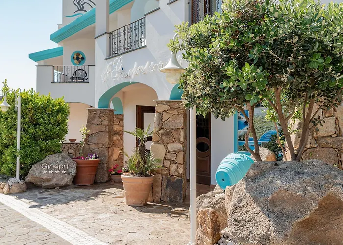 Hotel Con Piscina I Ginepri