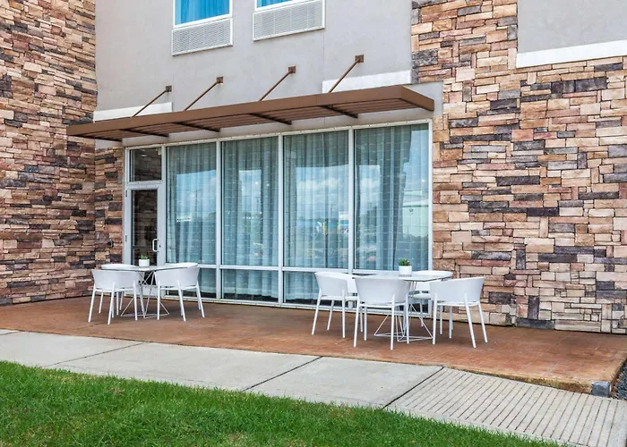 La Quinta By Wyndham Rockport - Fulton