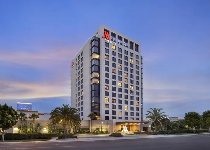 Pet Friendly hotel: Marriott Irvine Spectrum