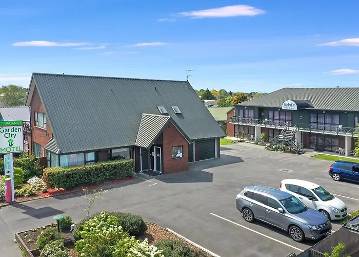 Pet Friendly hotel: Garden City Motel