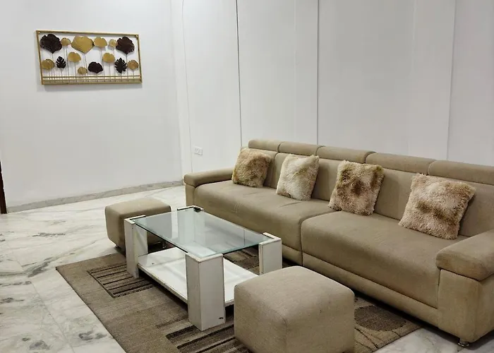 Pacho Luxe- 2 Bedroom Luxury Independent Villa