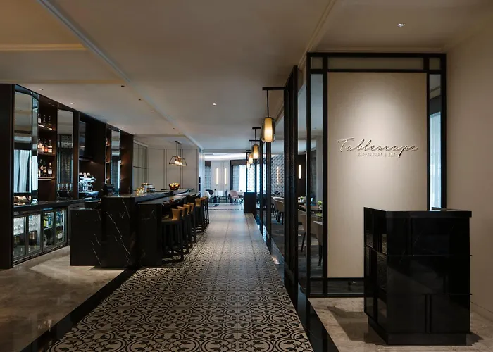 Dog friendly hotels Grand Park City Hall