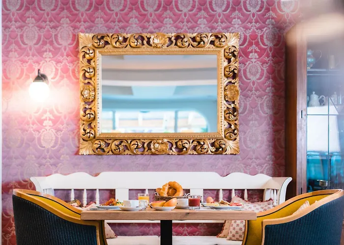 4-Sterne-Hotel: Henri Country House Seefeld (Adults Only)