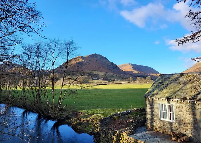 Dog friendly hotels Holly Cottage Grasmere