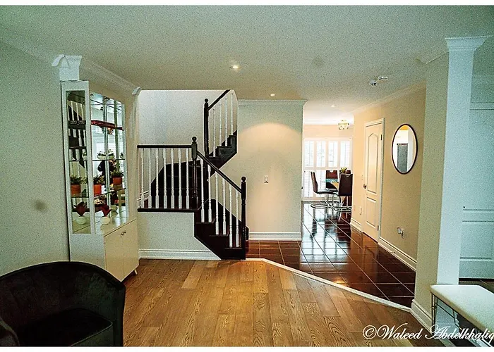 Villa: Sunroom House - 4 Bedrooms