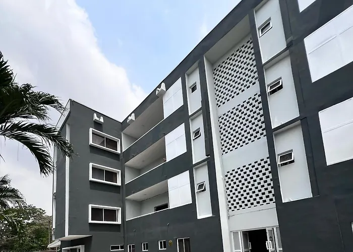 Family Hotel: Presken Hotel Signature, Gra Ikeja