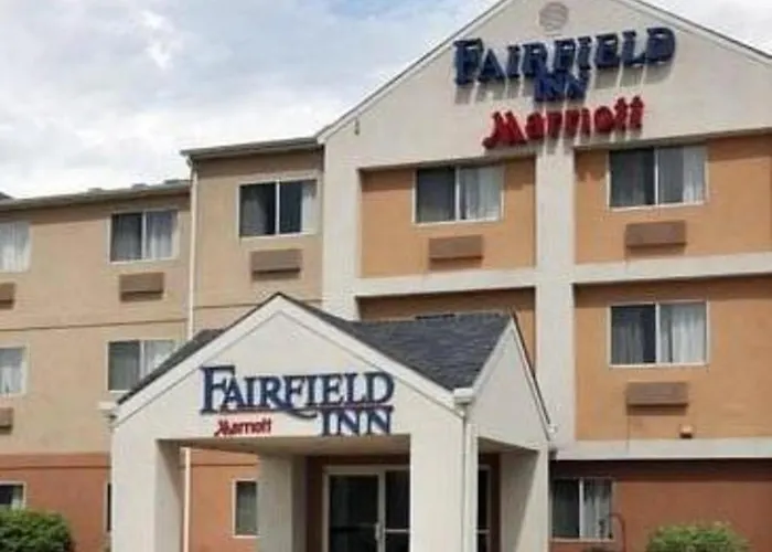 Hotel near College: Americinn By Wyndham Moline Airport Quad Cities