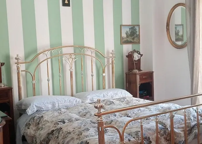Juno'S Rooms