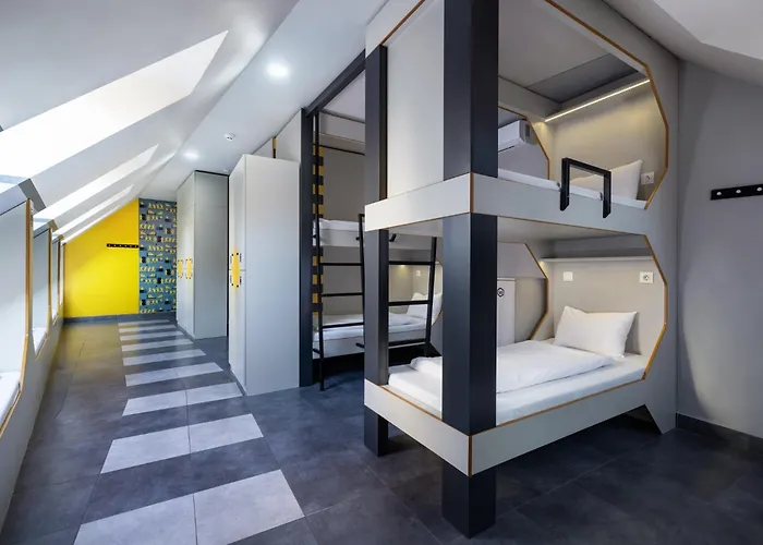 Hotel perto da faculdade: The Hive Party Hostel Budapest