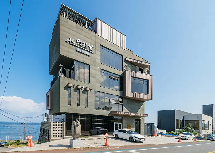 One Fine Day Jeju Poolvilla