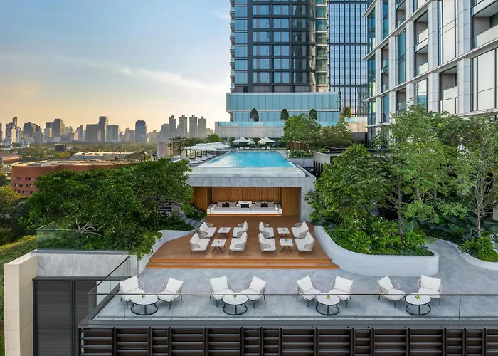 Ritz-Carlton,