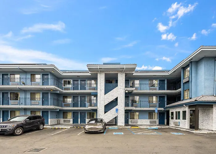 Motels Executive Inn