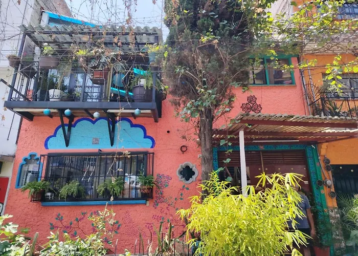 Pet Friendly hotel: Hostal Mexico Airport Cdmx