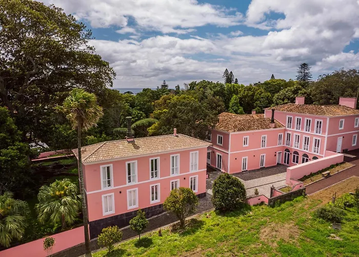 Solar Dos Cantos Botanic House & Garden