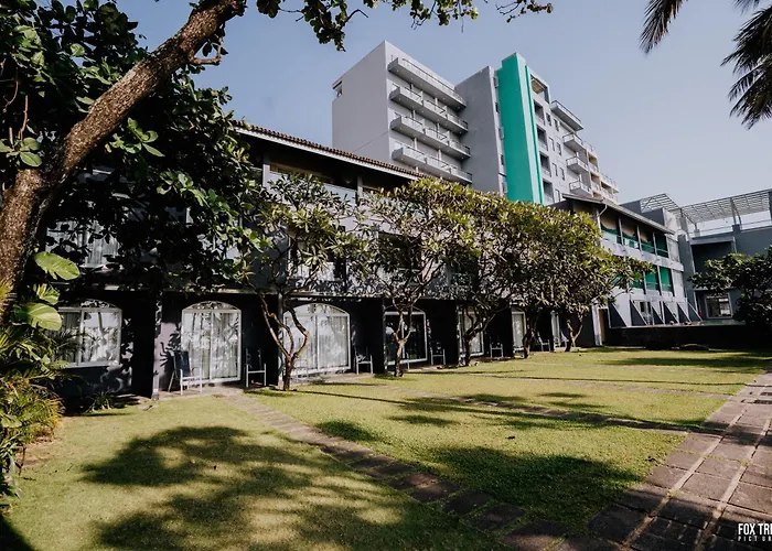 Familiehotel: Earl'S Regent Negombo "Golden Shore At Your Door - Find Your Dream Stay"