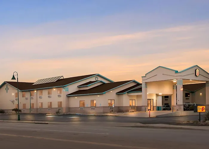 Super 8 By Wyndham Santa Rosa