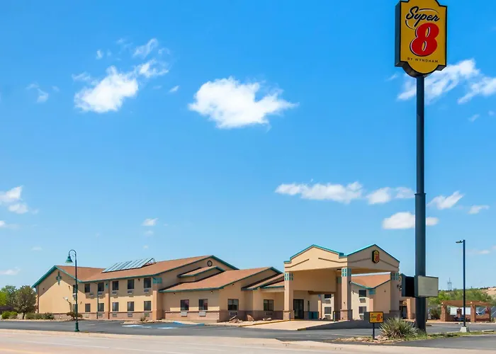 Super 8 By Wyndham Santa Rosa