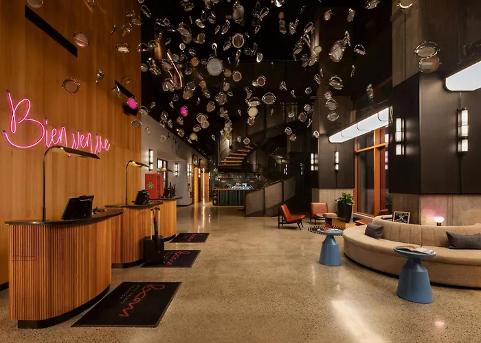 Moxy Montreal Downtown