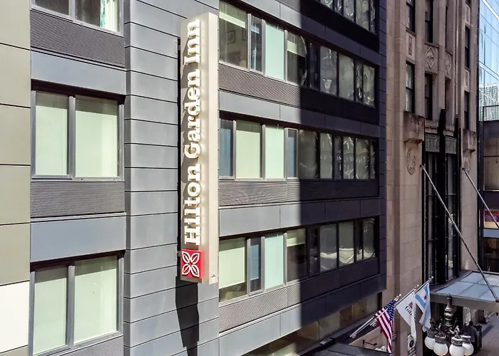 Hilton Garden Inn Downtown Riverwalk