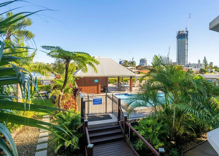 Ping pong hotels Moorings On Cavill Surfers Paradise