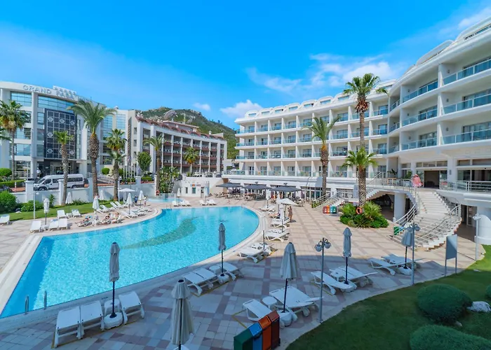Pineta Park Deluxe Hotel