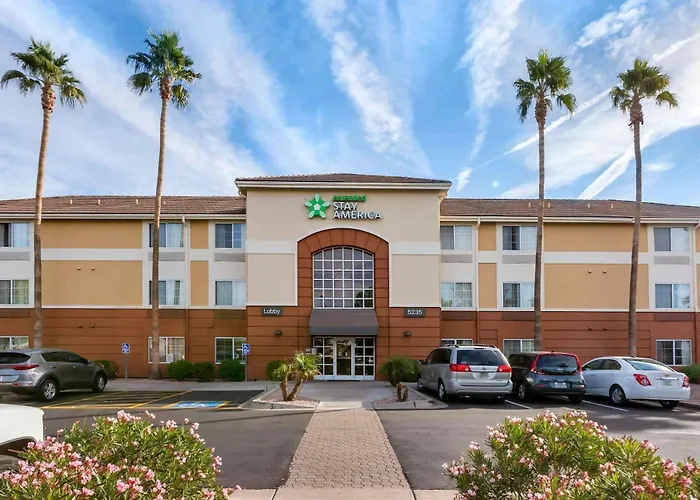 Hotels with pool Extended Stay America Suites - Phoenix - Biltmore