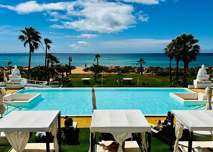 Romantisches Hotel: Hotel LIVVO Budha Beach