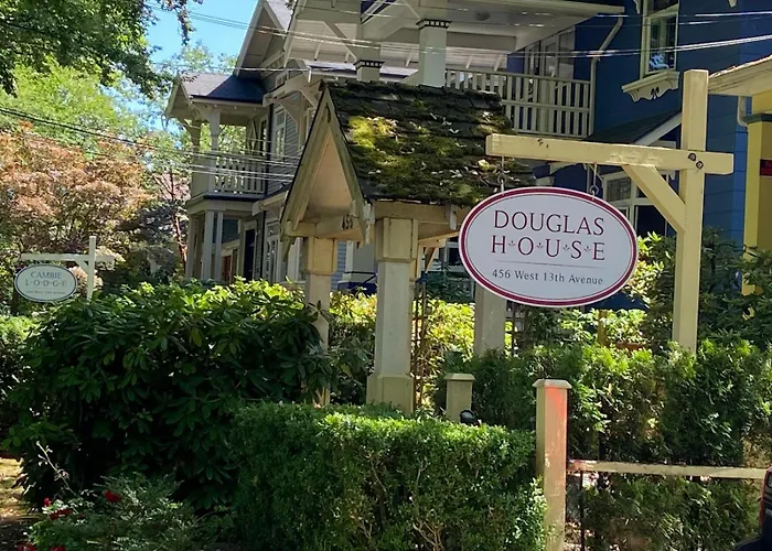 Cheap hotel: Douglas Guest House