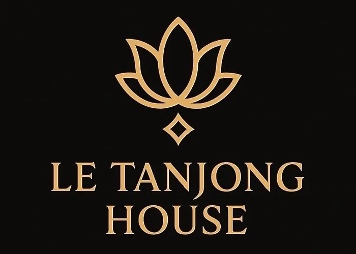 Le Tanjong House