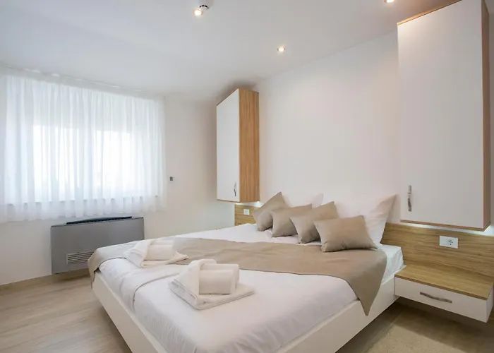 Adrion Aparthotel