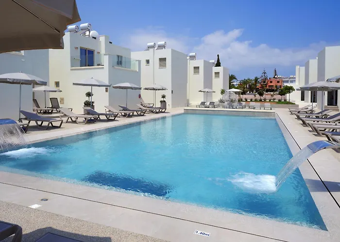 Panas Villas