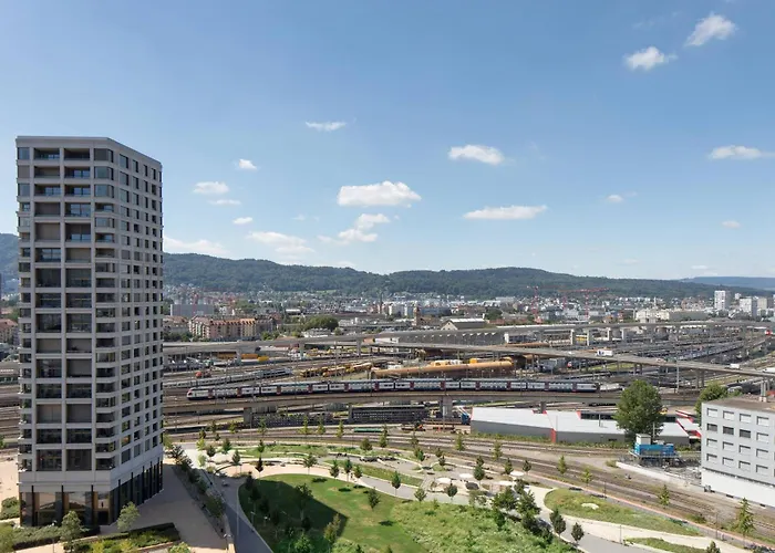 Renaissance Tower