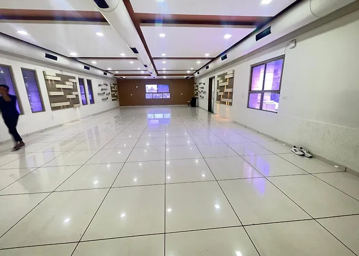 Hotel Sun N Step Club