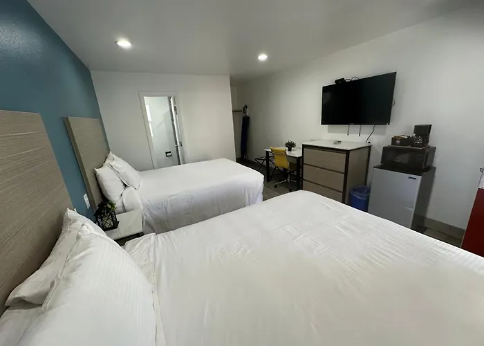 All Motels Town And Country Inn